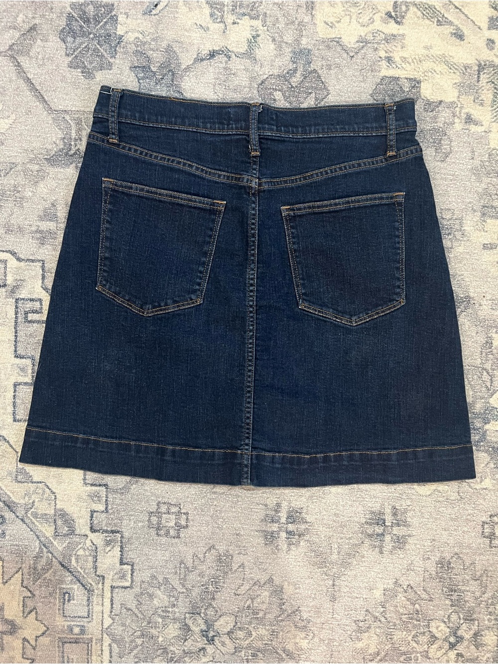 Gap 1969 Dark Wash Denim Button Front Mini Skirt Size 6 Y2K - Picture 3 of 4